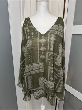 Lane Bryant Olive Green and Cream Sleeveless V-Neck Tunic